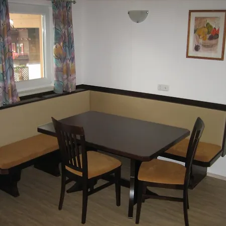 Haus Barbara Breuer アパート